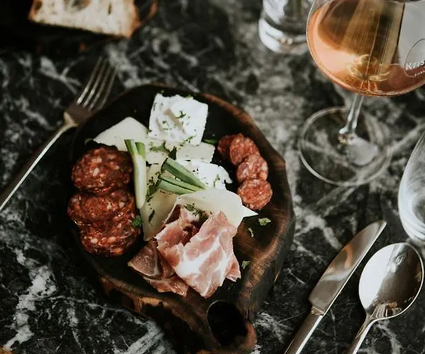 Kristinus Borbirtok Kéthely